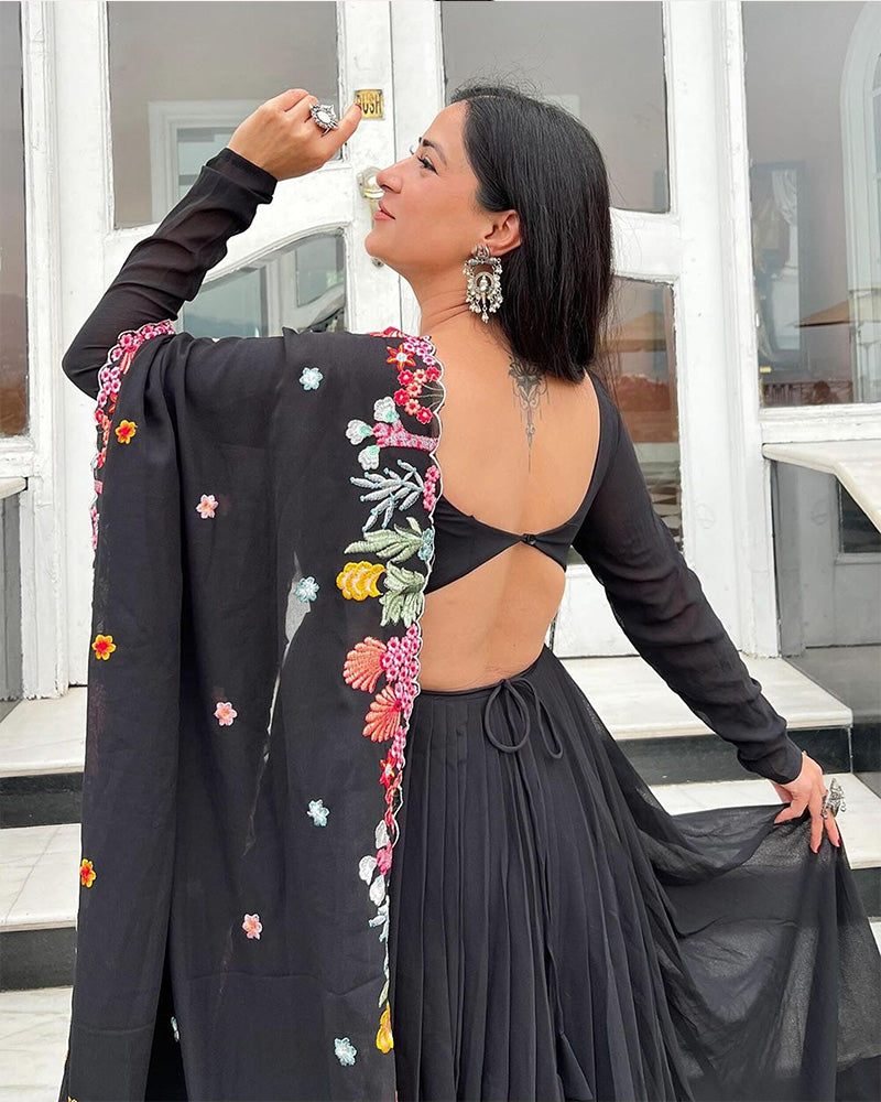 Isha Sharma in Georgette Black Colour Backless Anarkali Three Piece Suit