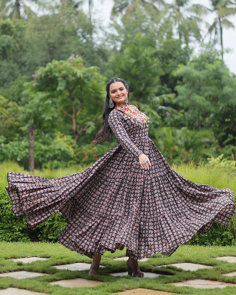 Black Color Cotton Gamthi Work Navratri Gown