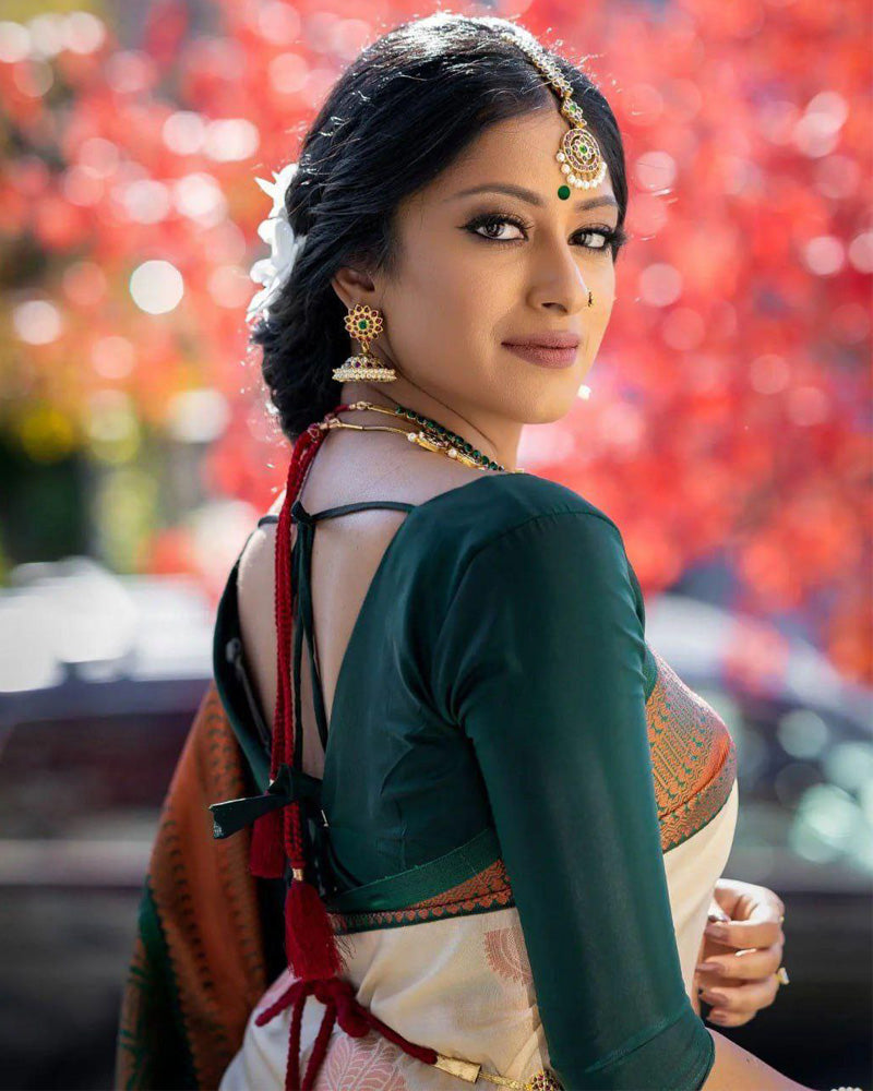 Copper white Color Soft Silk Saree With Exclusive Border