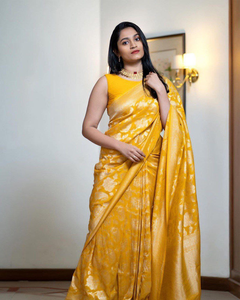 Beautiful Wedding Wear Soft Silk Saree