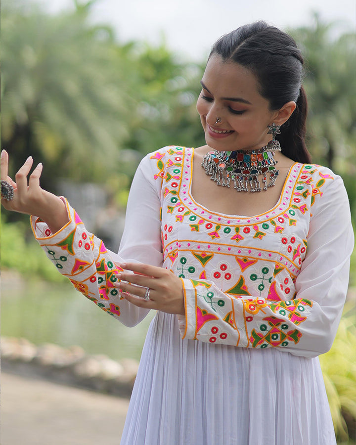 White Color Rayon Gamthi Work Navratri Kurti