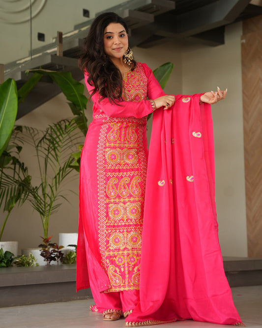 Gajri Color Chinon Embroidered Kurti Suit