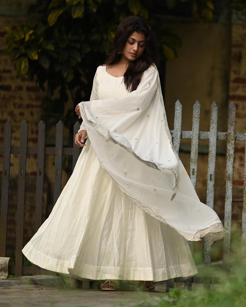 Triparna Dey In White Color Pure Chanderi Silk Three Piece Anarkali Suit