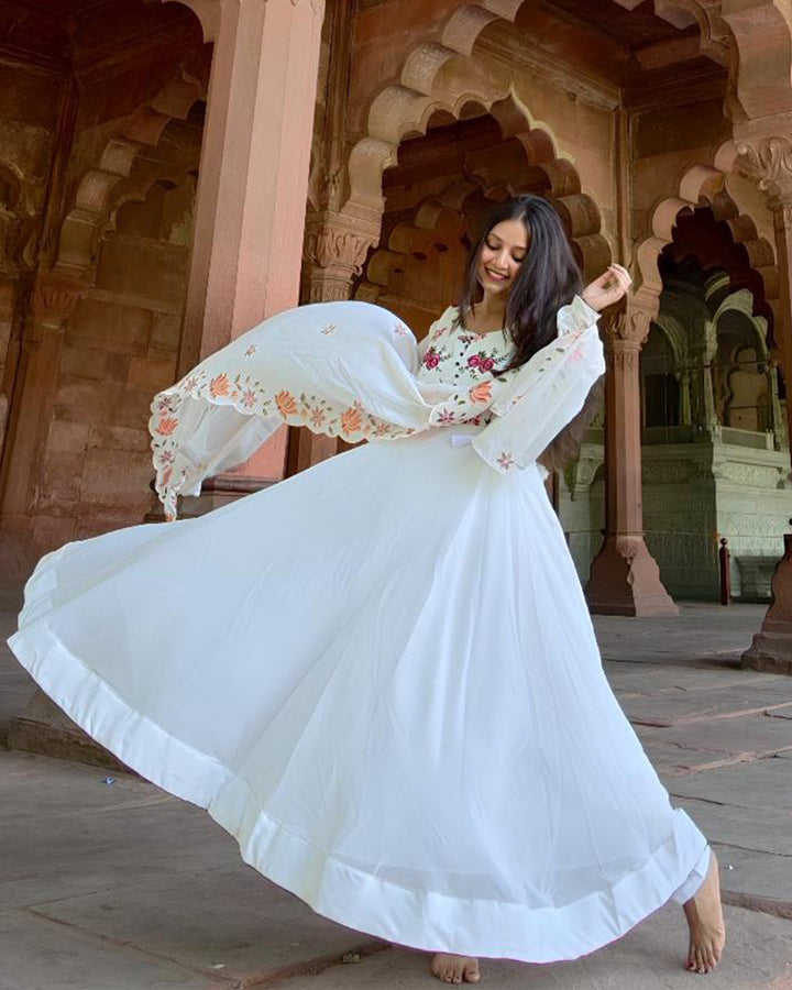 Vasundhara Singh In Off White Floral Soft Georgette Three Piece Anarkali Suit