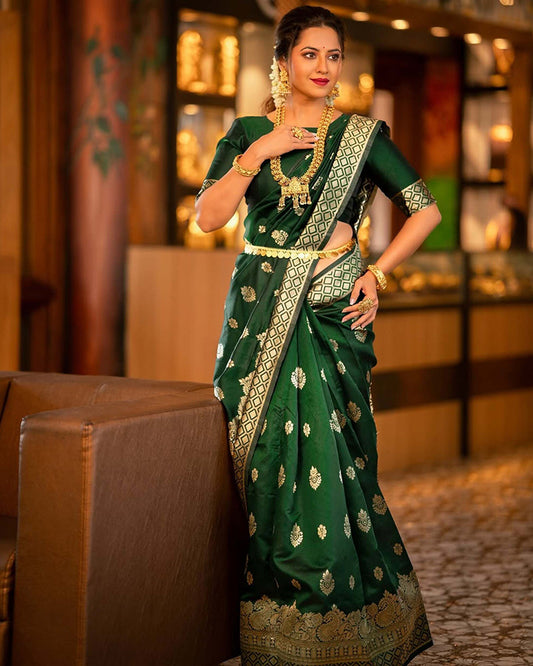 Ridhima Tiwari In Dark Green Color Banarasi Jacquard Soft Silk Saree