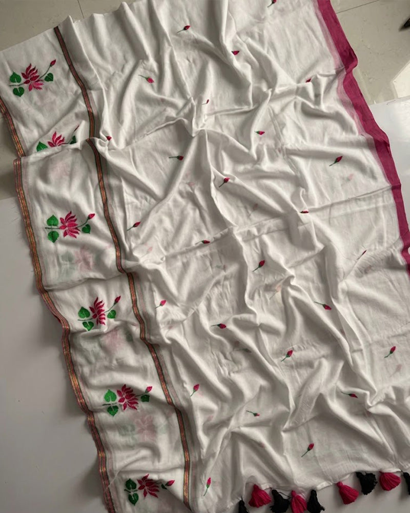 White Color Pure Mal Cotton Lotus Work Saree