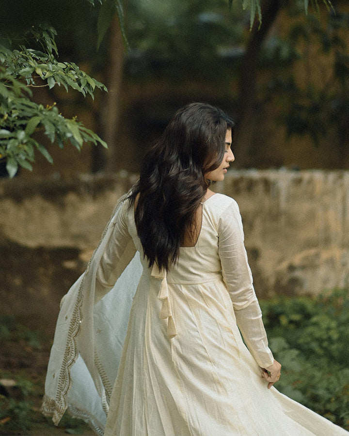 Triparna Dey In White Color Pure Chanderi Silk Three Piece Anarkali Suit