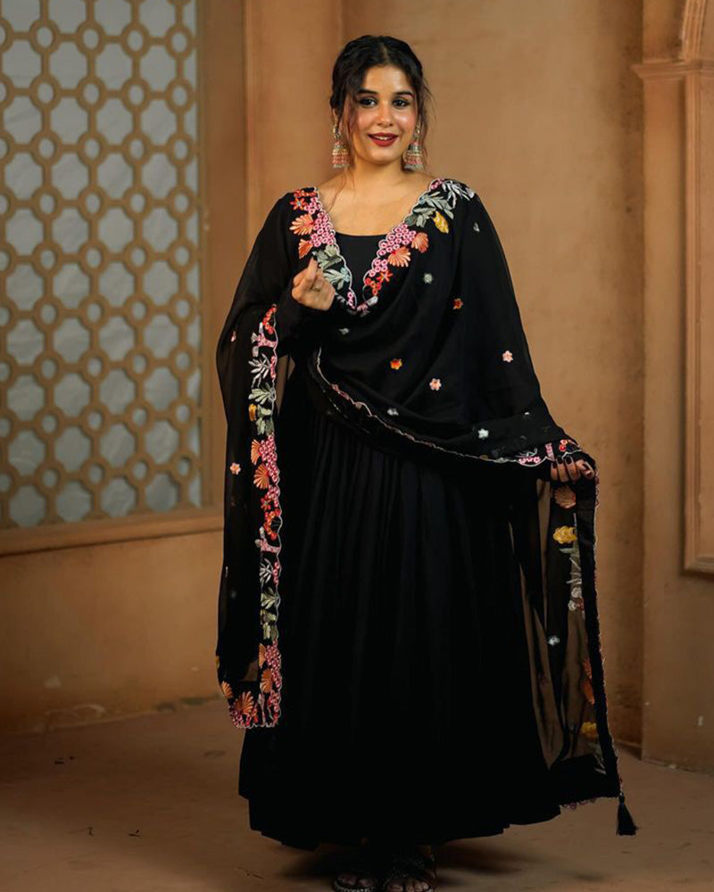 Rhythm Soni In Georgette Black Color Backless Anarkali Three Piece Suit