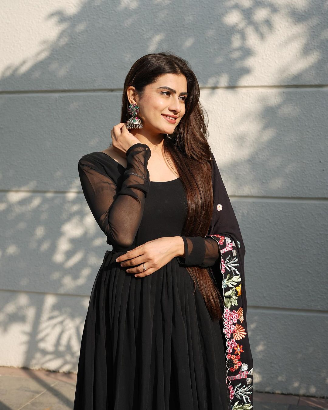 Diksha Mohanpawar in Georgette Black Colour Backless Anarkali Three Piece Suit