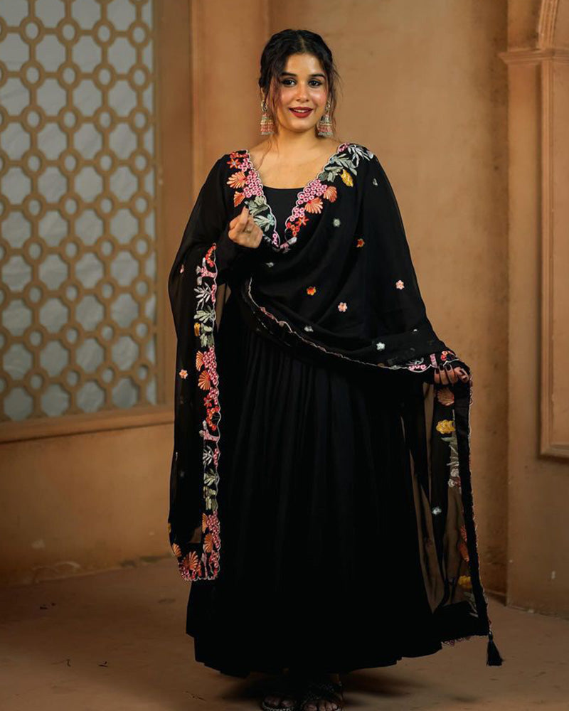 Rhythm Soni In Georgette Black Color Backless Anarkali Three Piece Suit