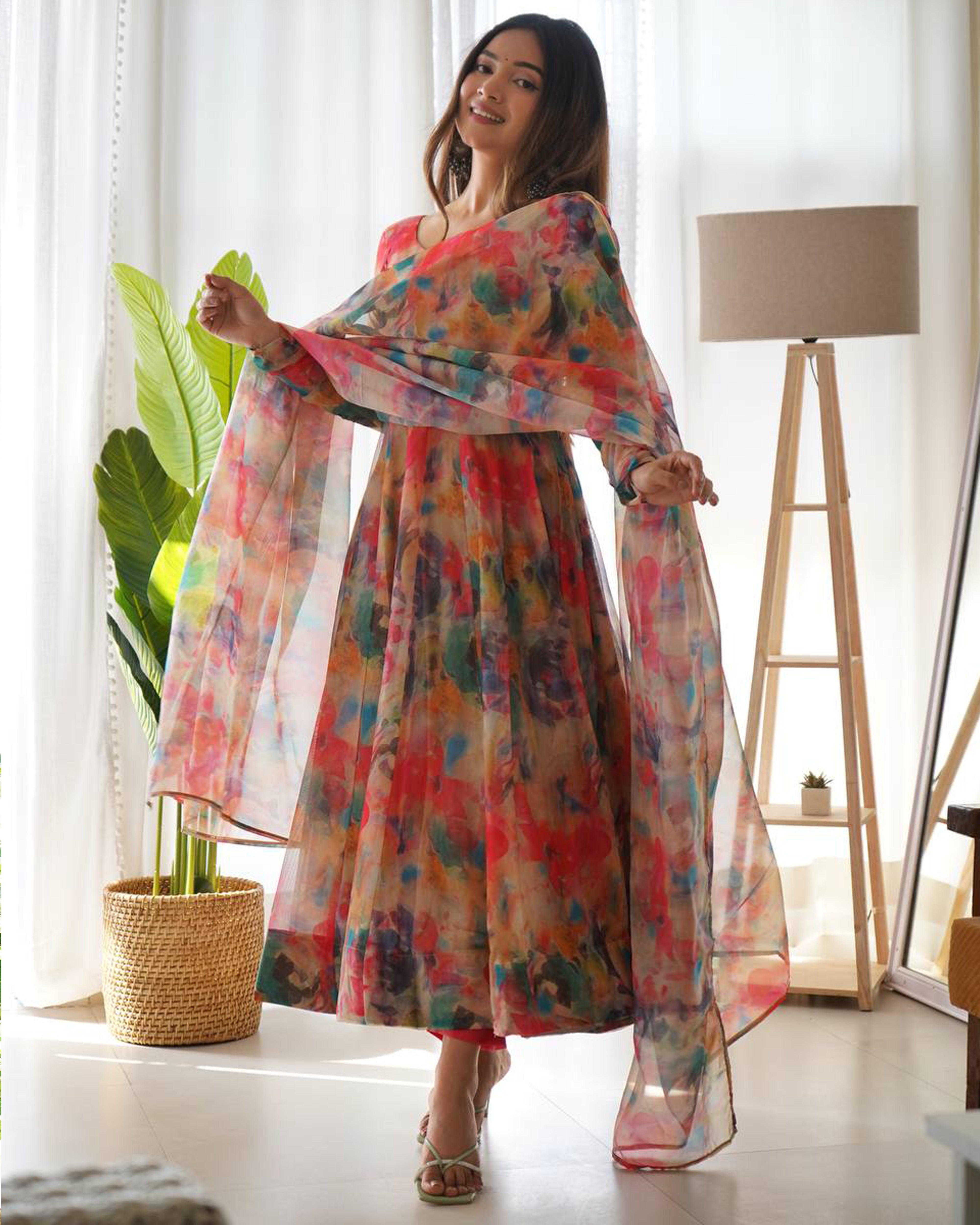 Niza Fashion महिलाओं के लिए फ़ॉक्स जॉर्जेट लॉन्ग अनारकली सूट  (भूरा_अनारकली_गाउन_ फ़्री साइज़) : Amazon.in: फैशन