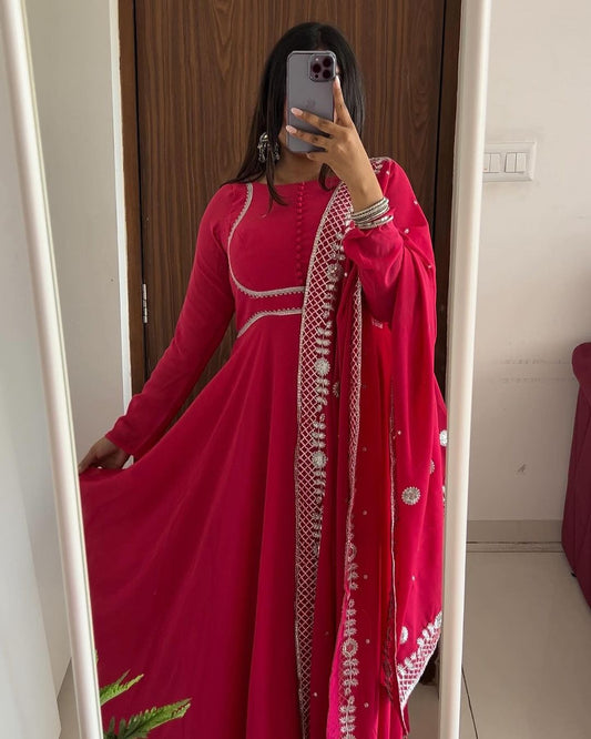 Srushti Kudale in Our Rani Pink Embroidered Dupatta Anarkali Three Piece Suit