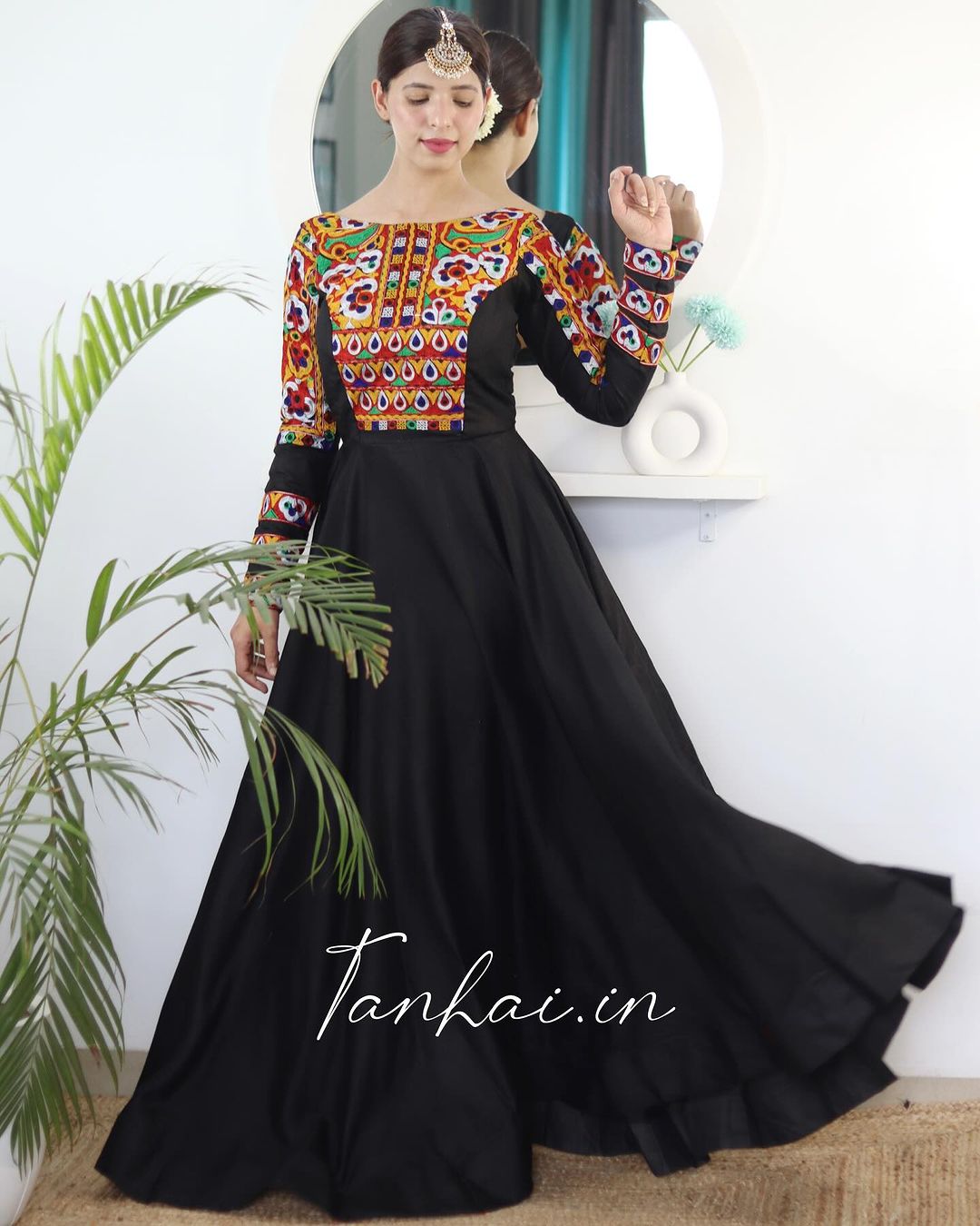 Lucki in Black Color Full Flairy Cotton Navratri Anarkali Gown