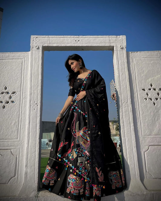 Ishuka.a In Black Colour Navratri Elephant Style Pure Cotton Lehenga Choli
